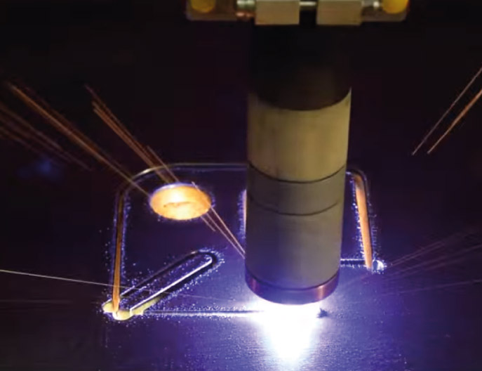 10 mm stål på skärbord Swift-Cut CNC skärbord