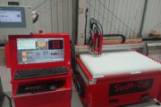 स्वानसी विश्वविद्यालय ने अस्थायी रूप से एक सप्ताह में 5000 लीटर हैंड सैनिटाइज़र का उत्पादन करना शुरू कर दिया है