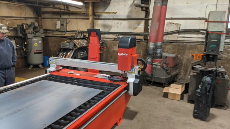 Officina Stiman Steel: tavolo da taglio al plasma CNC Swift-Cut Pro