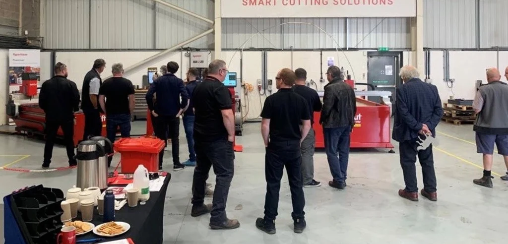 Open dag van Swift-Cut in het Verenigd Koninkrijk: de Swift-Cut-demoruimte