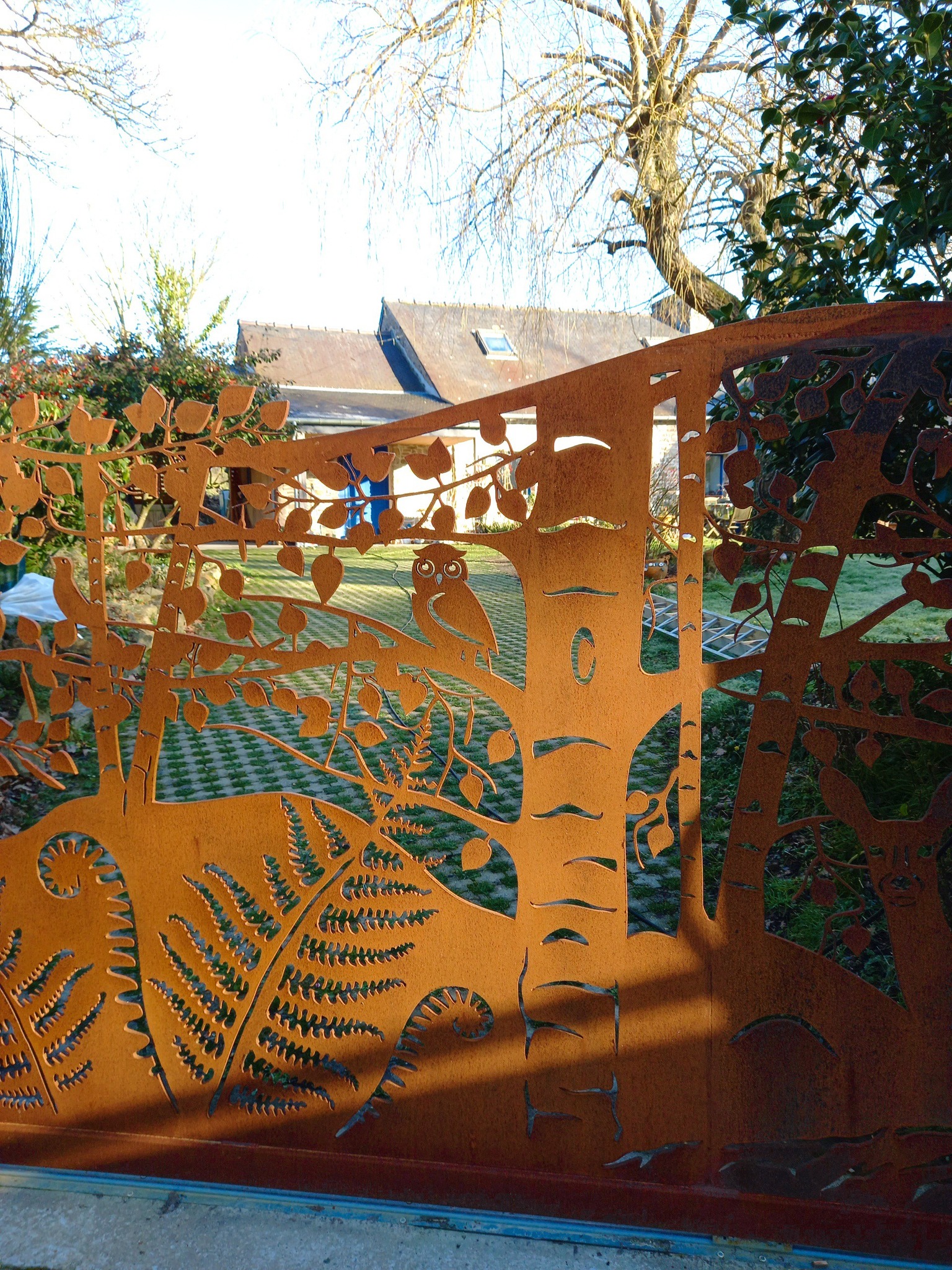 IJA Ferronnerie ornate gates made from cut metal design. cut out on a Swift-Cut Pro 3000 CNC plasma cutting machine
