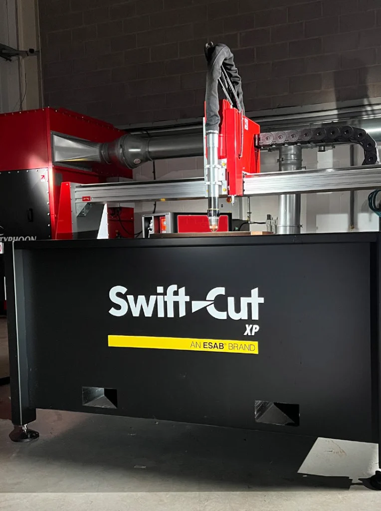 Swift-Cut XP riduce del 75% i tempi di produzione personalizzata di JC Madigan